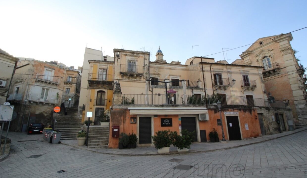 Foto immobile Rif. 3298 - Appartamento a Ragusa - immagine 2