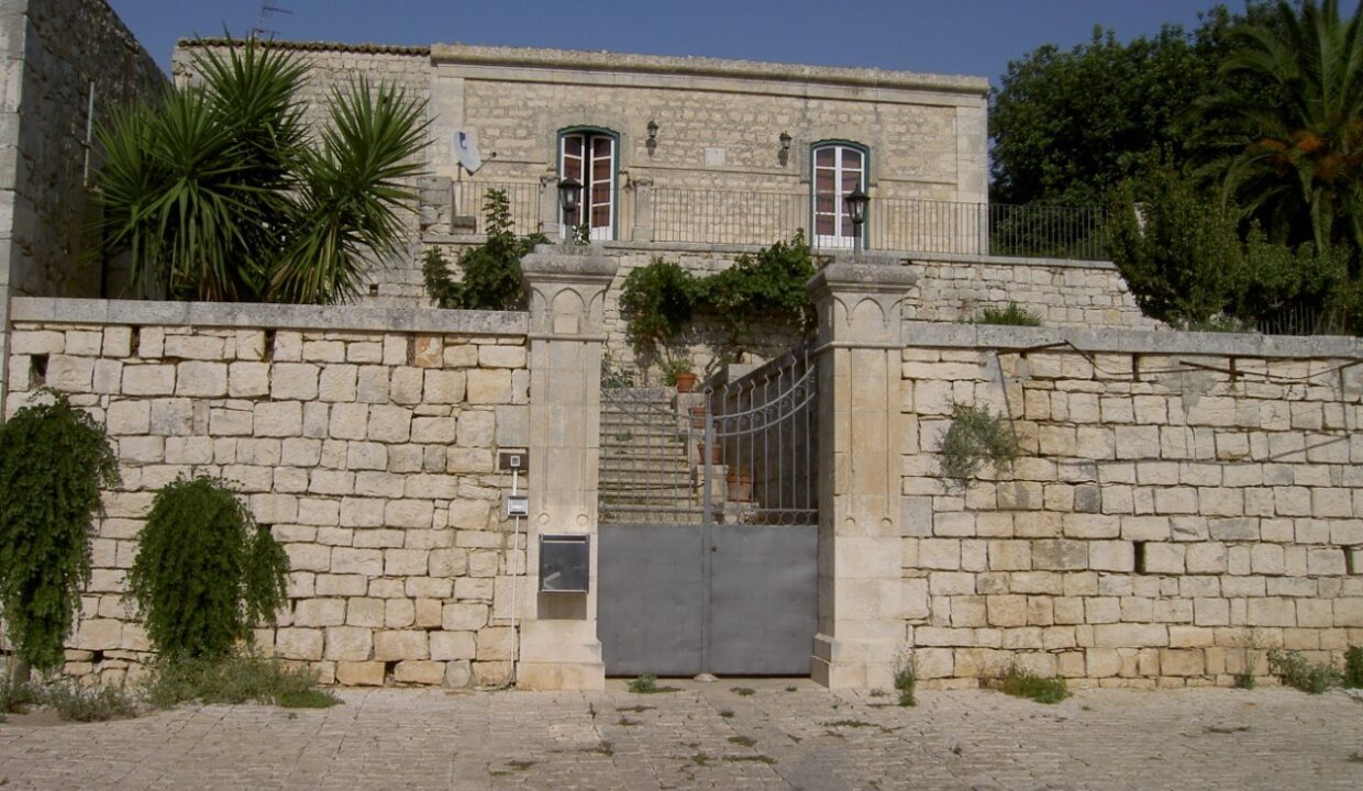 Foto immobile Rif. 3264 - Casale a Modica - immagine 2