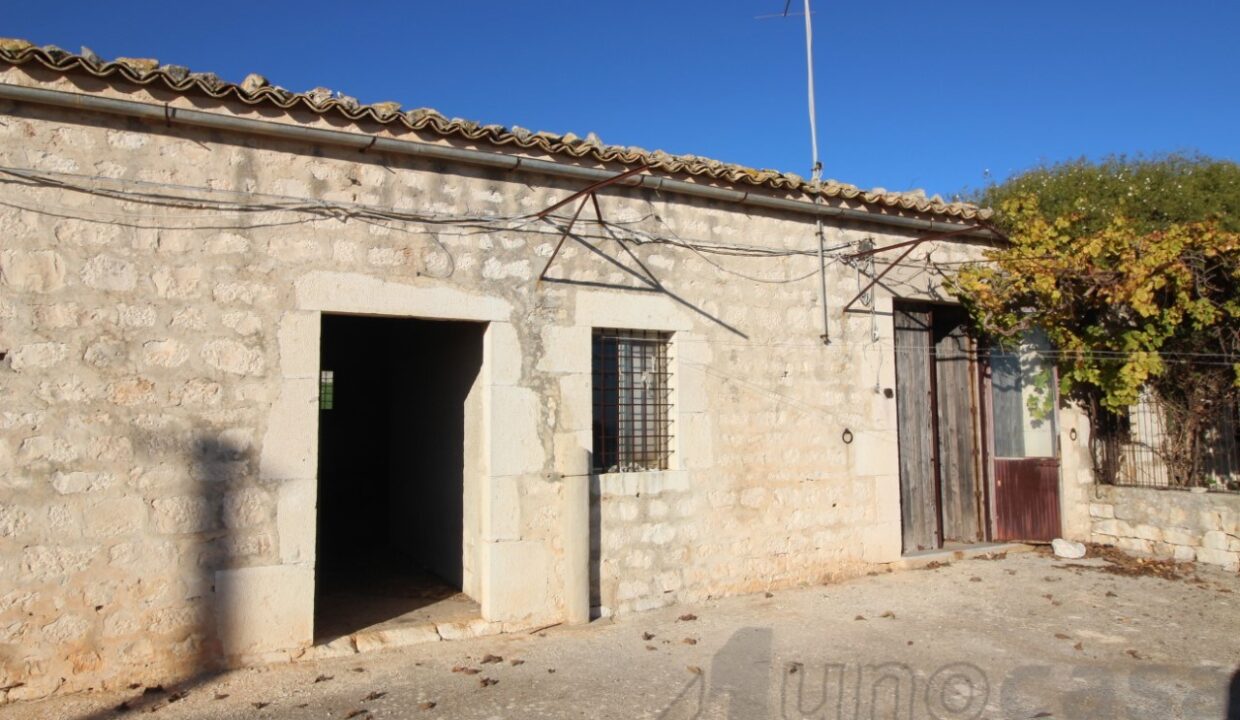 Foto immobile Rif. 3421 - Casale a Modica - immagine 2