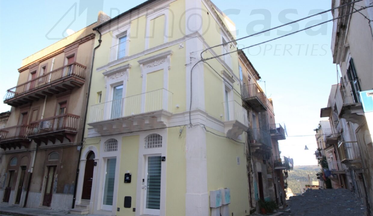 Foto immobile Rif. 3155 - Palazzo a Ragusa