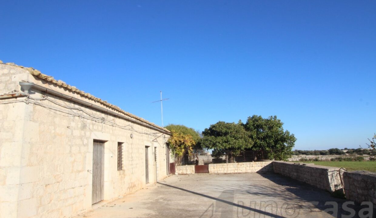 Foto immobile Rif. 3421 - Casale a Modica - immagine 4