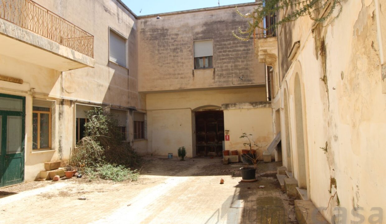 Foto immobile Rif. 3395 - Palazzo a Ispica - immagine 7