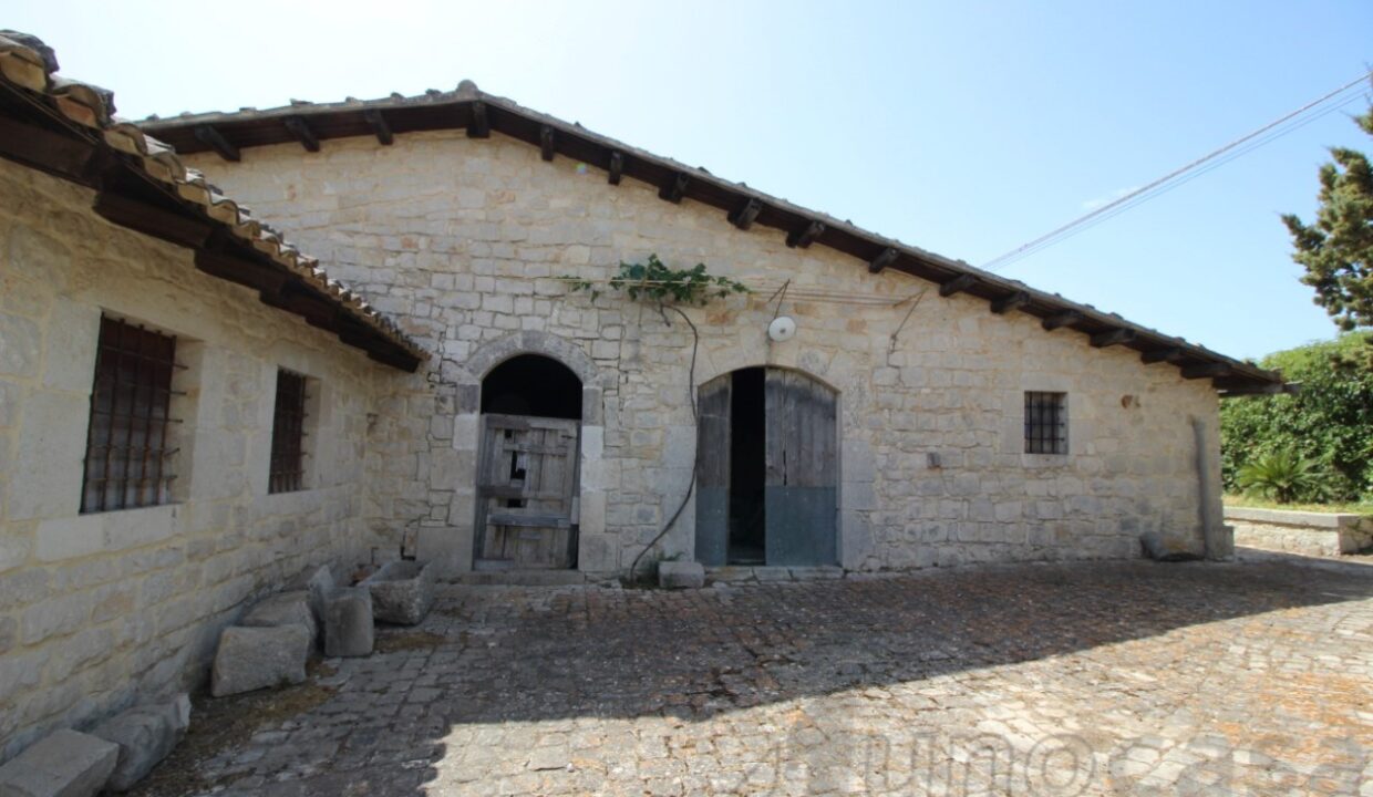 Foto immobile Rif. 3304 - Casa indipendente a Scicli - immagine 3