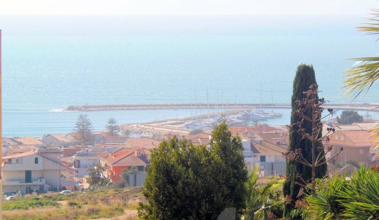Foto immobile Rif. 3466 - Villa a Ragusa - immagine 2
