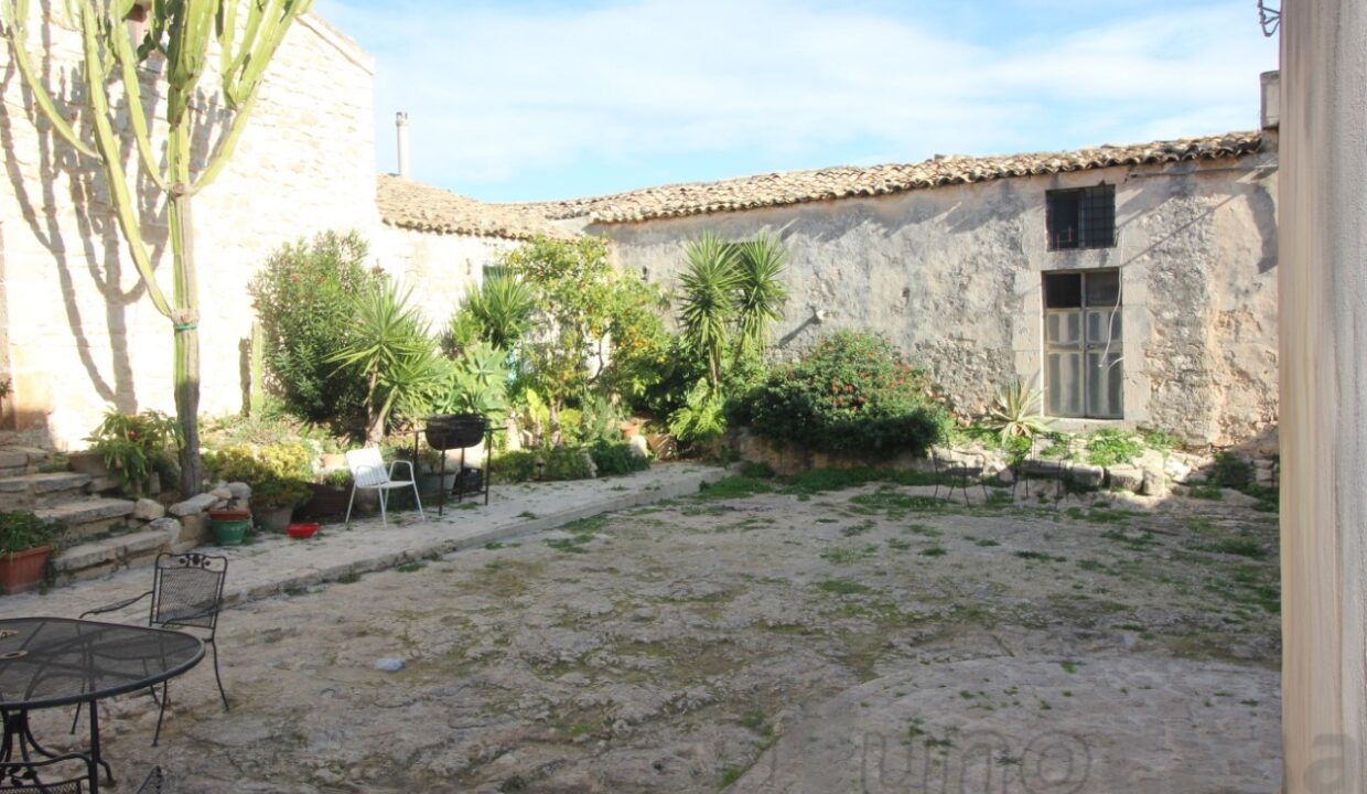 Foto immobile Rif. 3419 - Casale a Modica - immagine 13