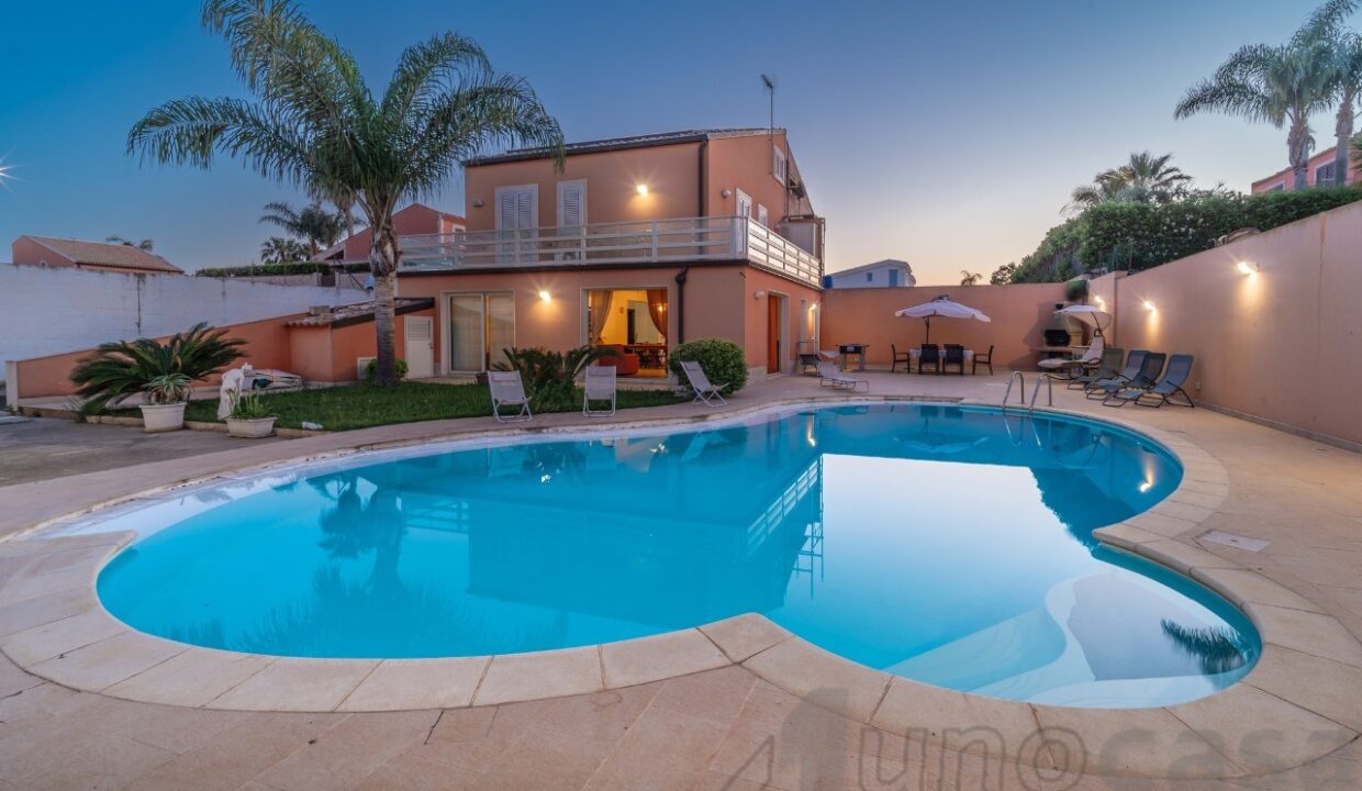 Foto immobile Rif. 3516 - Villa a Ragusa - immagine 23