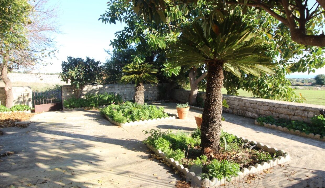 Foto immobile Rif. 3421 - Casale a Modica - immagine 10