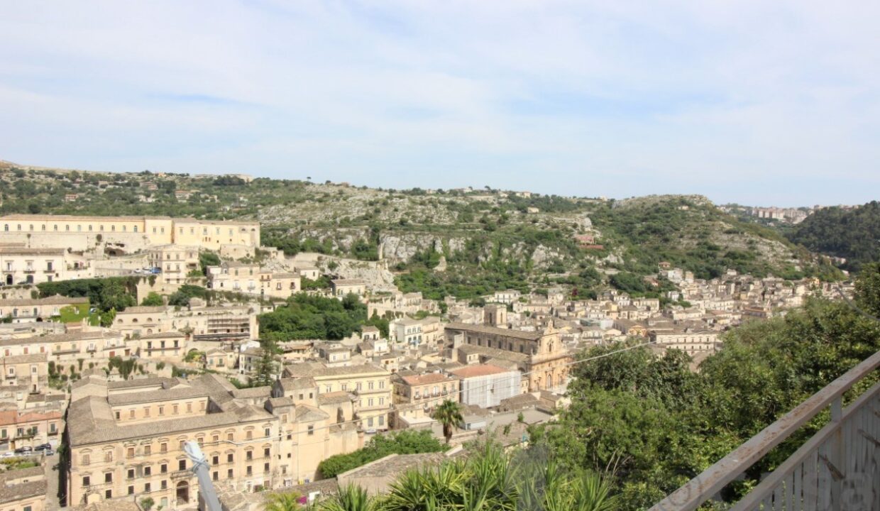 Foto immobile Rif. 3361 - Casa indipendente a Modica - immagine 6