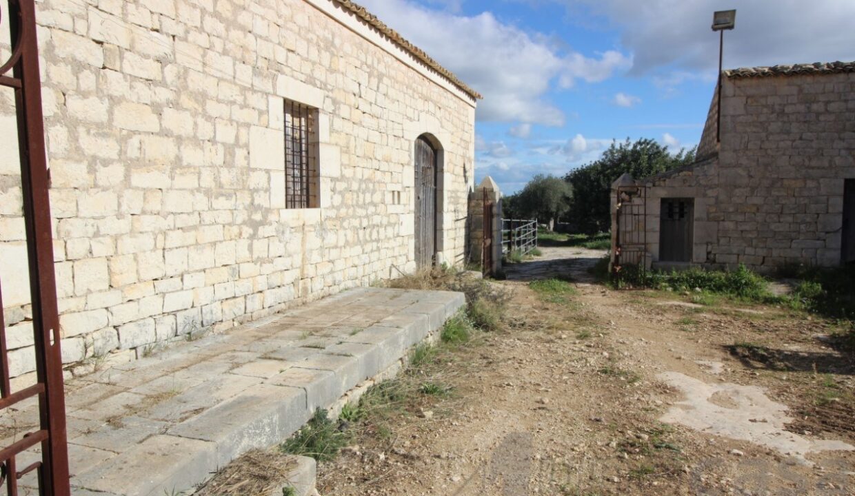 Foto immobile Rif. 3420 - Casale a Modica - immagine 2