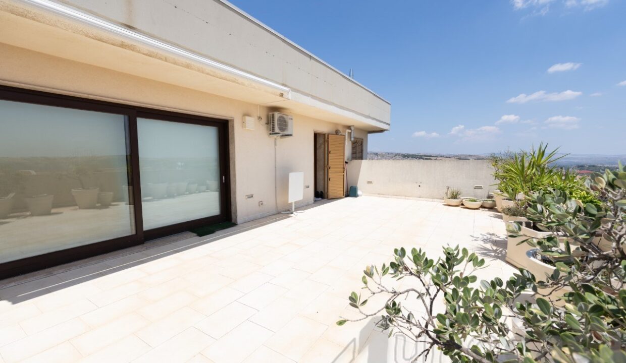 Foto immobile Rif. 3554 - Appartamento a Ragusa - immagine 32