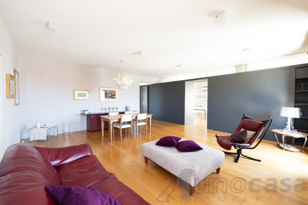 Ragusa (RG) – Prestigioso Attico panoramico con terrazza di 90 mq e garage